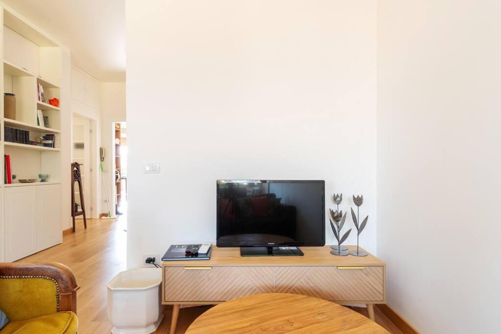 Apartamento Elegante Bilocale San Calocero Milán Exterior foto